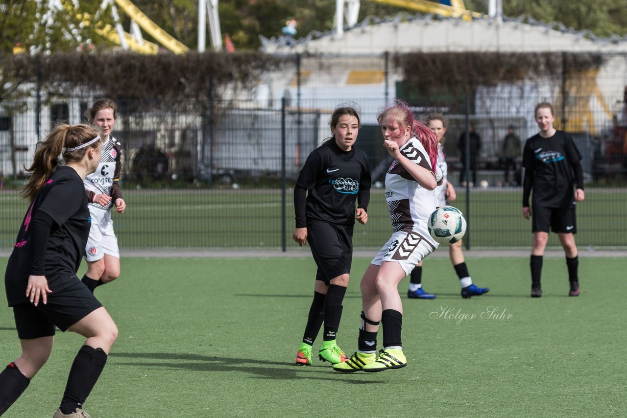 Bild 274 - B-Juniorinnen St.Pauli - C-Juniorinnen SV Steinhorst : Ergebnis: 1:2